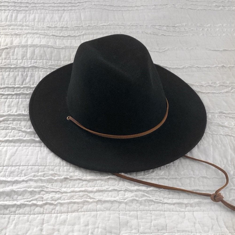 Brixton Men’s Field Hat in Black